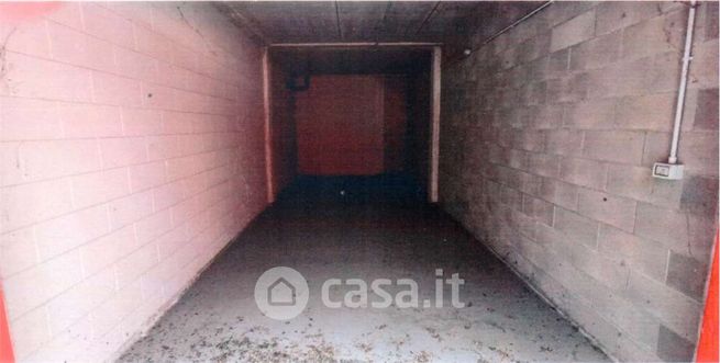 Garage/posto auto in residenziale in Via Carlo Imbonati 62