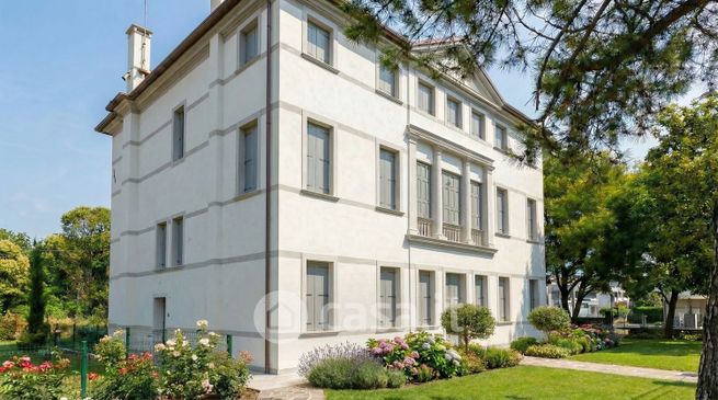 Appartamento in residenziale in Via Lovadina 17