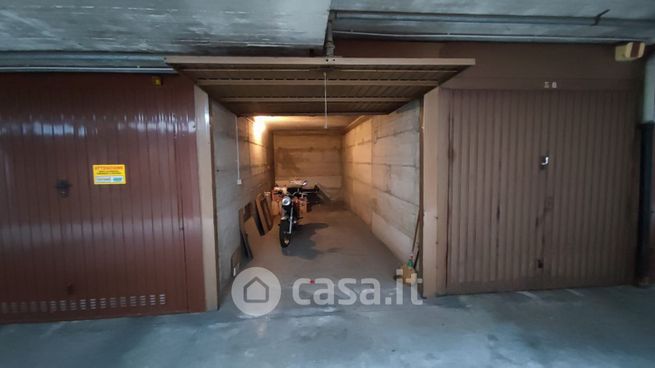 Garage/posto auto in residenziale in Via Monte San Michele 73