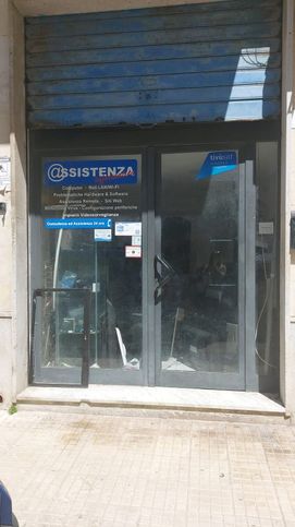 Ufficio in commerciale in Via Bacchilide 36