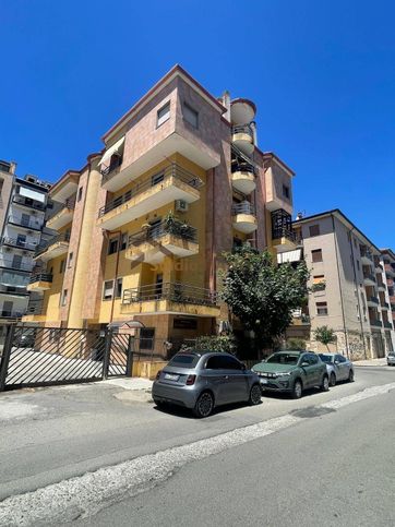 Appartamento in residenziale in Via Ernesto Fagiani 3