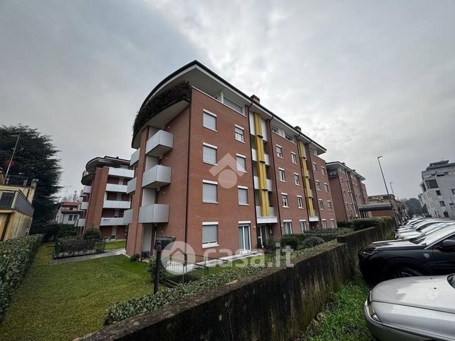 Appartamento in residenziale in Via Milano 58