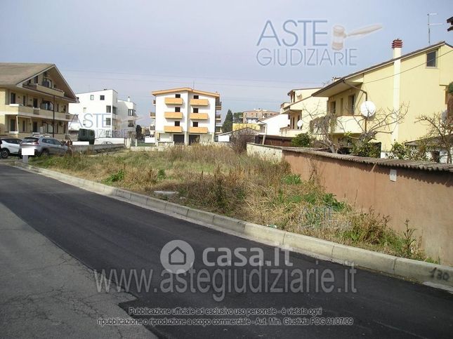 Terreno agricolo in commerciale in Via Mascagni