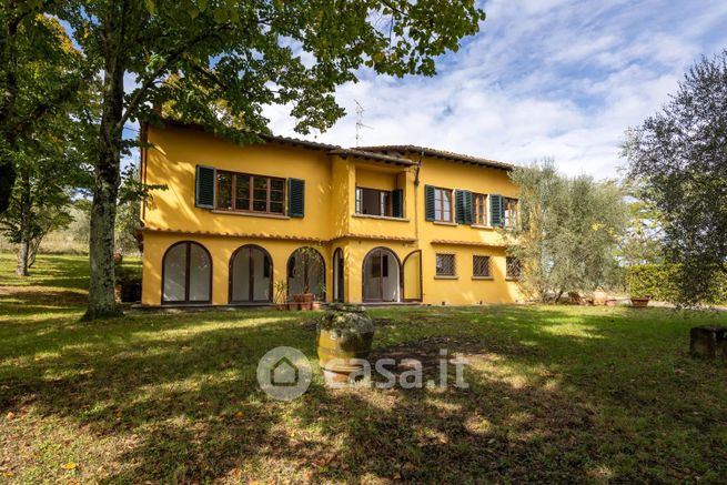 Villa in residenziale in Via della Torre del Gallo