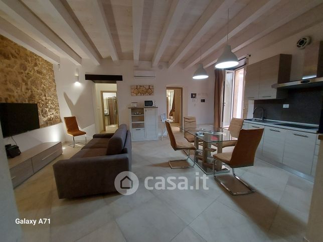 Casa indipendente in residenziale in Via Salomone