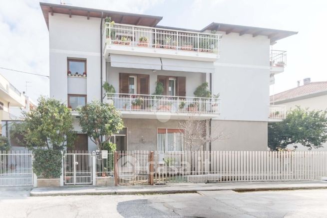 Appartamento in residenziale in Via Vittorio Alfieri 26