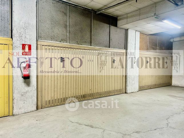 Box/posto auto in residenziale in Piazza Giuseppe Garibaldi