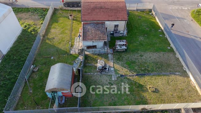 Capannone in commerciale in Strada Sant'Antonio 19 a