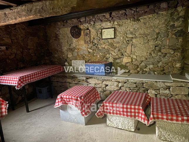 Casa bi/trifamiliare in residenziale in Via Fossacava