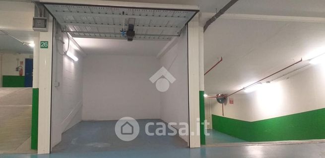 Garage/posto auto in residenziale in Via Maria Vittoria 7