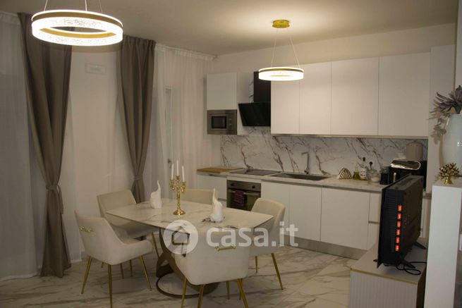 Appartamento in residenziale in Via Madonna Piccola 1