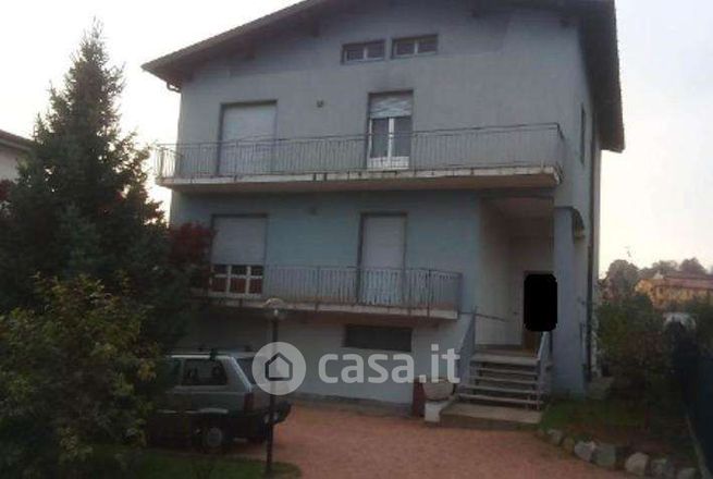 Villetta a schiera in residenziale in Via G.Barbieri 14