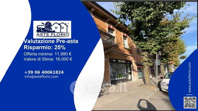 Box/posto auto in residenziale in Via Italia 20