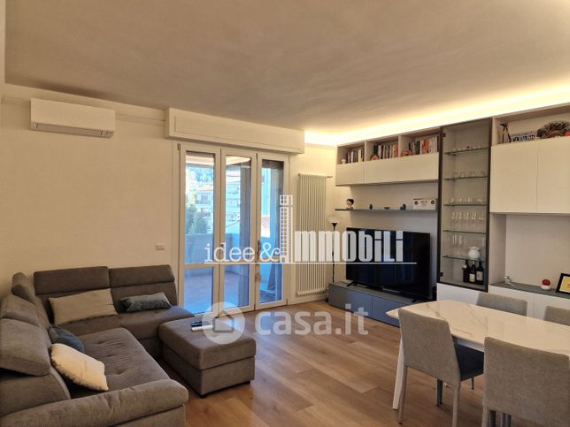 Appartamento in residenziale in Via G. Veronelli