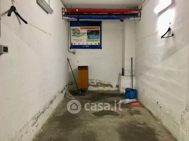 Box/posto auto in residenziale in Via Cornelio Tacito