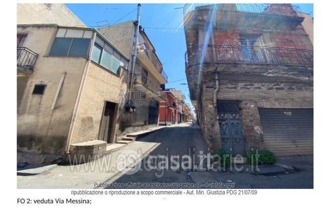 Casa indipendente in residenziale in Via Messina 1