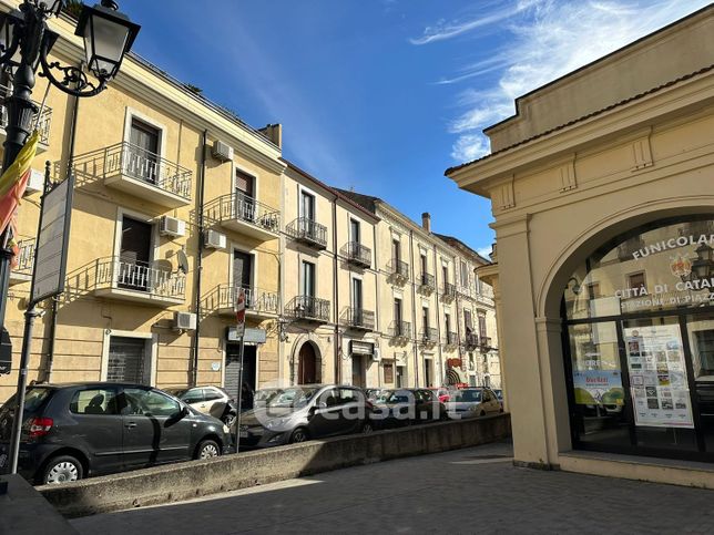 Ufficio in commerciale in Piazza Roma 20