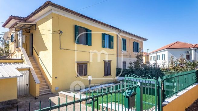 Appartamento in residenziale in Via dei Gelsomini 9
