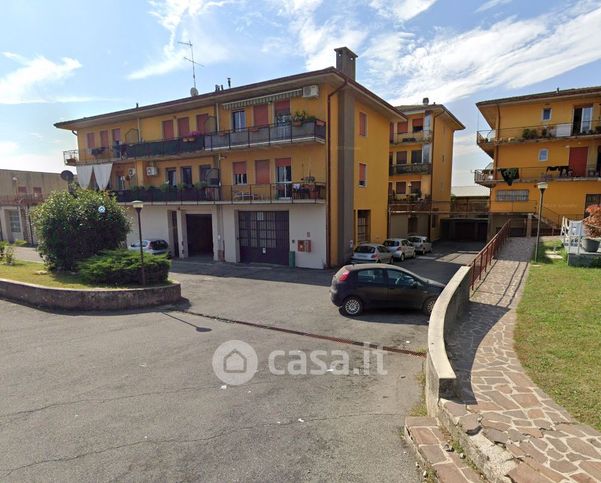 Appartamento in residenziale in Via Gardesana 87