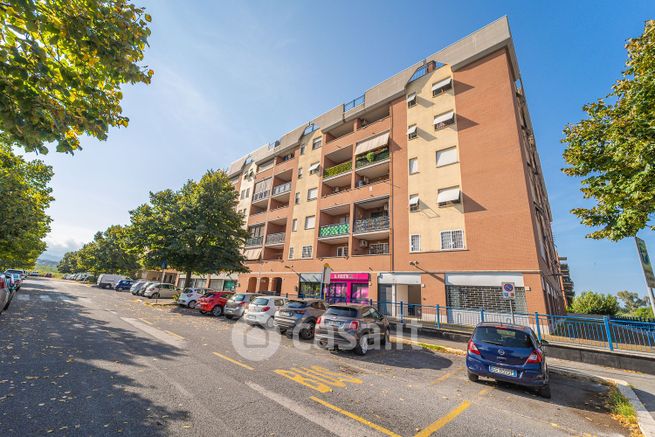 Appartamento in residenziale in Viale Galvano della Volpe 33/35