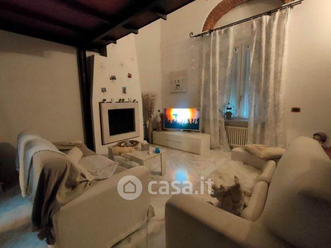 Casa bi/trifamiliare in residenziale in Via Felice Cavallotti 71