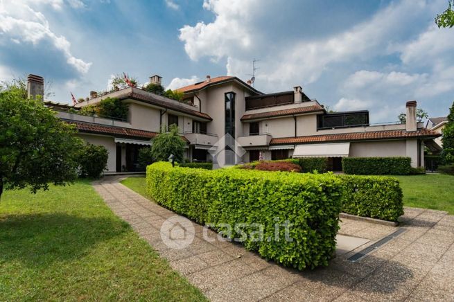 Appartamento in residenziale in Via Monfalcone 10