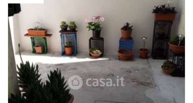 Casa indipendente in residenziale in 