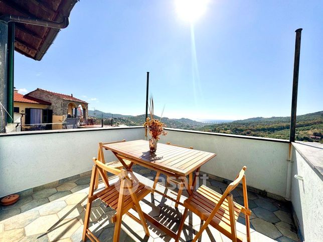 Appartamento in residenziale in Via Viazza