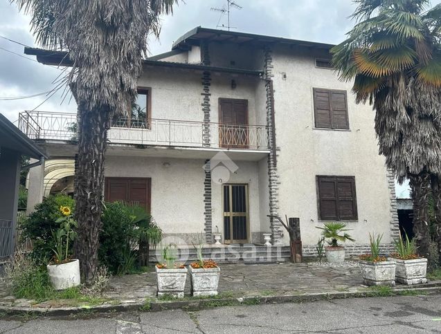 Villa in residenziale in Via F. Radaelli 31