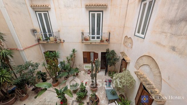 Appartamento in residenziale in Salita San Domenico 5