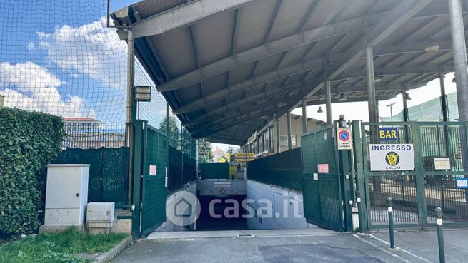 Box/posto auto in residenziale in Via Matteo Bartoli 19 /A