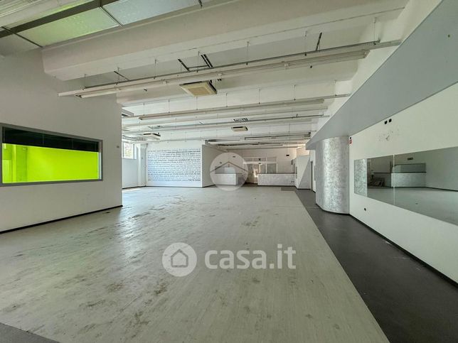Ufficio in commerciale in Via Ninola 1