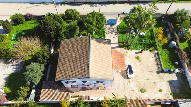 Villa in residenziale in Traversa Renella