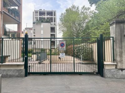 Box/posto auto in residenziale in Via Sant'Erlembaldo