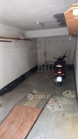 Box/posto auto in residenziale in Via San Bernardino