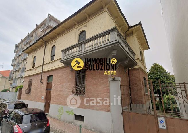 Appartamento in residenziale in Via Confienza 51