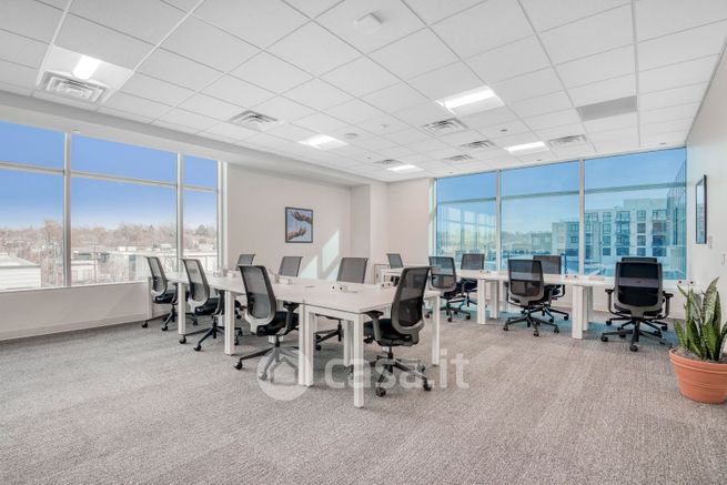 Ufficio in commerciale in Via Filippo Turati 30