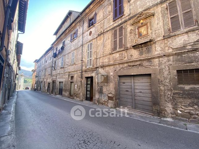 Garage/posto auto in residenziale in Via Cardinal de Gambara 42