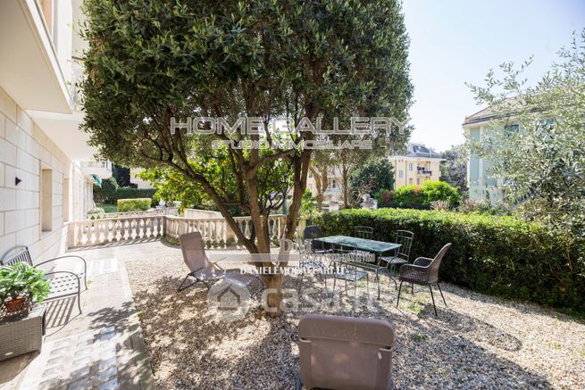 Appartamento in residenziale in Via Siena 5