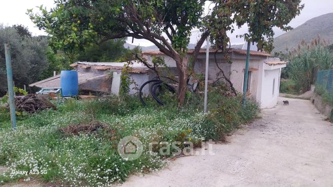 Terreno agricolo in commerciale in Via Montecristo