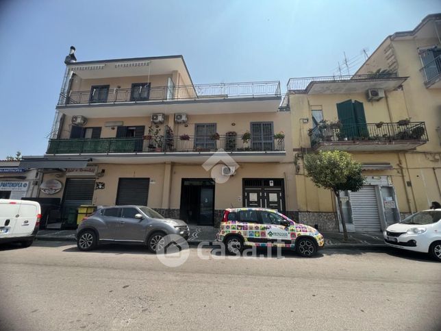 Capannone in commerciale in Via Luigi Rocco 130