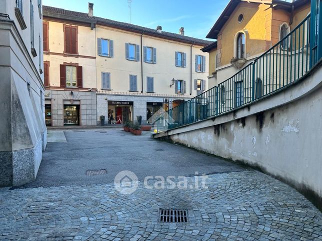 Garage/posto auto in residenziale in Via 1º Maggio 58