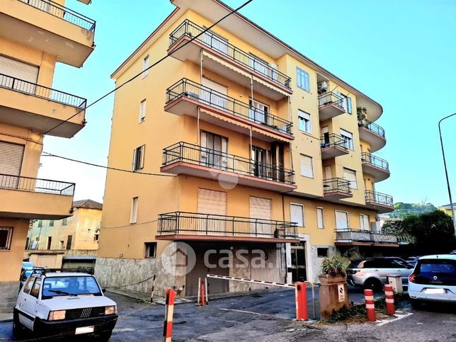 Appartamento in residenziale in Via Edmondo de Amicis 35