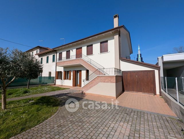 Appartamento in residenziale in Via Carlo Goldoni