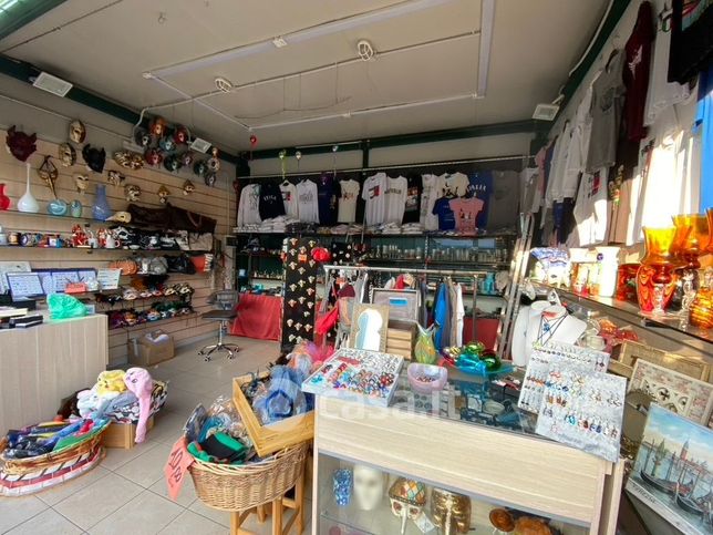 Attivitã /licenza (con o senza mura) in commerciale in Isola Nova del Tronchetto