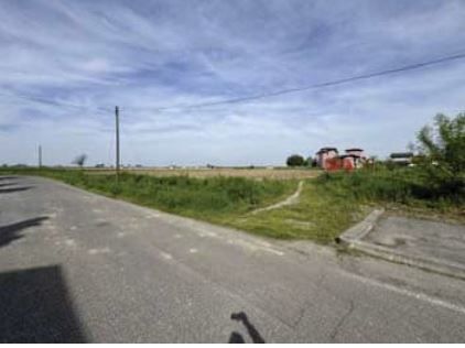 Terreno agricolo in commerciale in Via Casotti