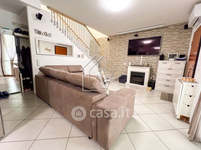 Villetta a schiera in residenziale in Via Giotto 17