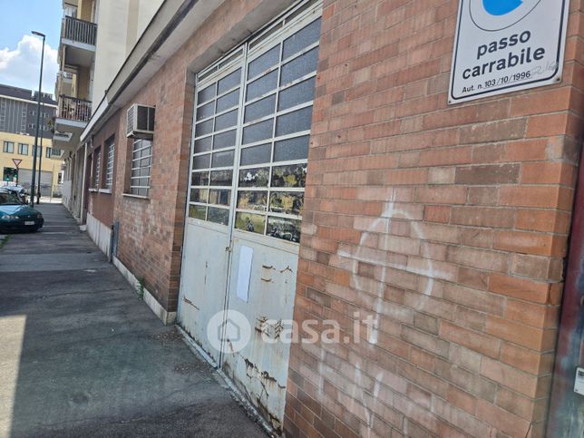 Capannone in commerciale in Via Gian Giacomo Planteri 14