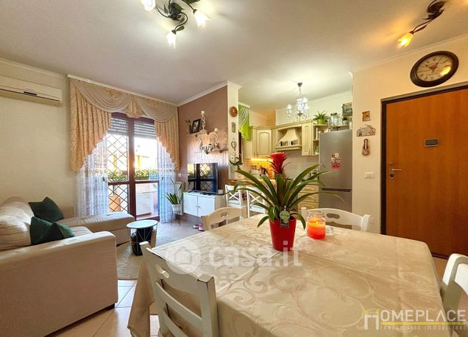 Appartamento in residenziale in Via Casalincontrada 32