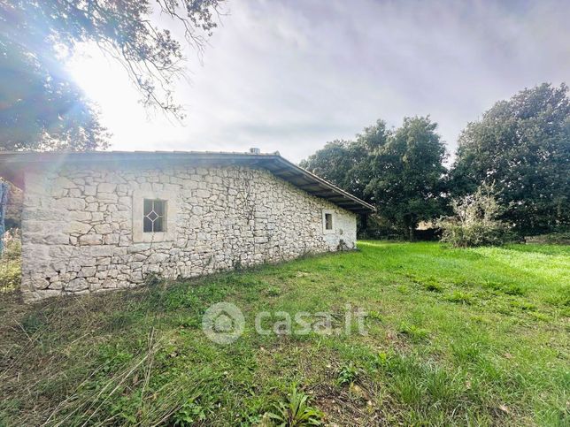 Rustico/casale in residenziale in Contrada santa lucia di mendola